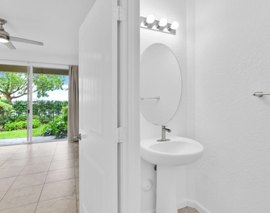 358 Se 1st Way - Photo Thumbnail 4