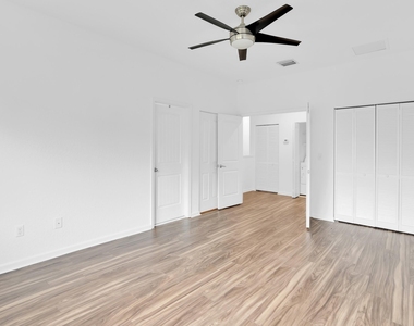 358 Se 1st Way - Photo Thumbnail 19