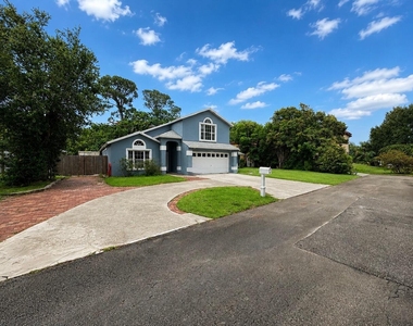 2393 Crawford Court - Photo Thumbnail 1