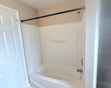 530 Sw Butler Avenue - Photo Thumbnail 18