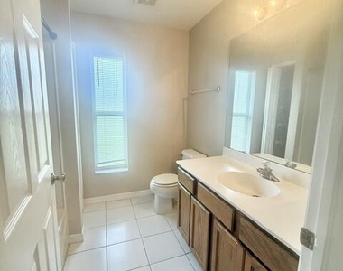 530 Sw Butler Avenue - Photo Thumbnail 17