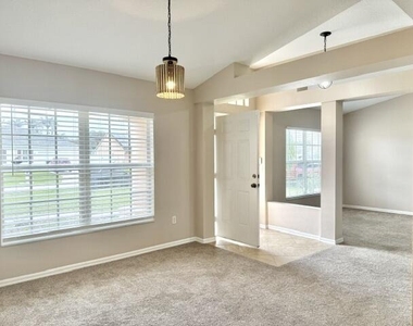 530 Sw Butler Avenue - Photo Thumbnail 8