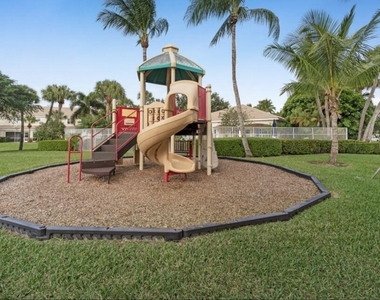 5113 Se Palmbrooke Circle Se - Photo Thumbnail 9