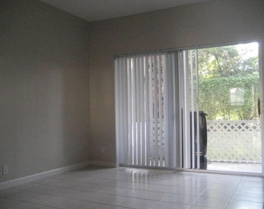 5113 Se Palmbrooke Circle Se - Photo Thumbnail 3