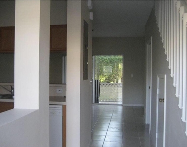 5113 Se Palmbrooke Circle Se - Photo Thumbnail 2