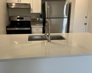 2501 Riverside Drive - Photo Thumbnail 22