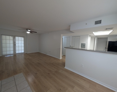 5001 Wiles Road - Photo Thumbnail 29