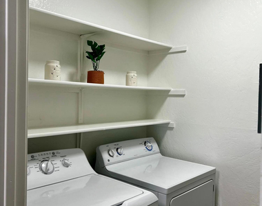 7333 E Chaparral Road - Photo Thumbnail 11