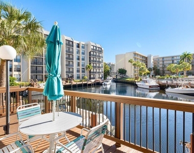 9 Royal Palm Way - Photo Thumbnail 25