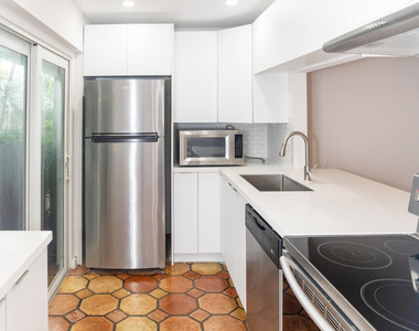 715 Ne 1st Street - Photo Thumbnail 4