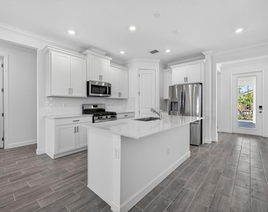 10644 Nw Wilgrove Lane - Photo Thumbnail 4