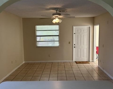 5003 Garden Avenue - Photo Thumbnail 2