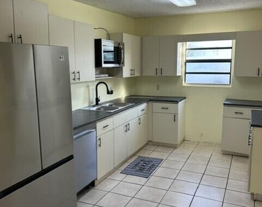 5003 Garden Avenue - Photo Thumbnail 3