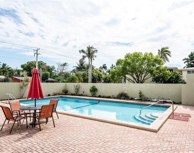 1425 Arthur Street - Photo Thumbnail 47