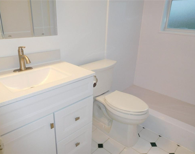 1425 Arthur Street - Photo Thumbnail 43