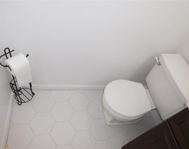 1425 Arthur Street - Photo Thumbnail 33