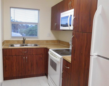 1425 Arthur Street - Photo Thumbnail 19