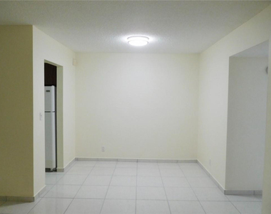 1425 Arthur Street - Photo Thumbnail 25