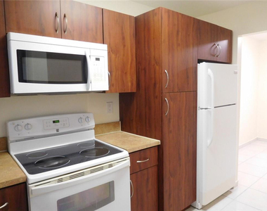 1425 Arthur Street - Photo Thumbnail 22