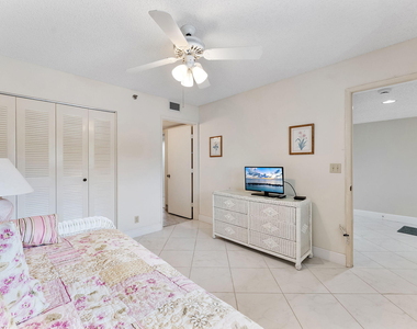 7260 Kinghurst Drive - Photo Thumbnail 18