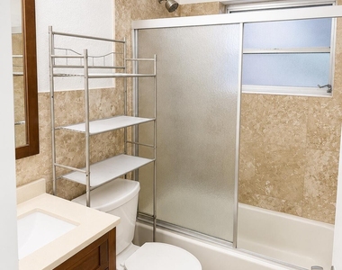 4538 Albedo Street - Photo Thumbnail 9