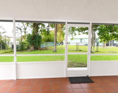 4538 Albedo Street - Photo Thumbnail 6