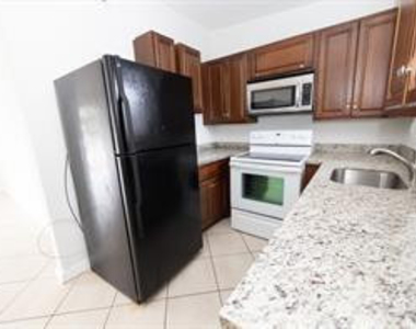 2900 Nw 5th Court - Photo Thumbnail 20