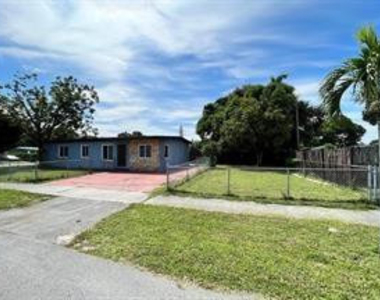 2900 Nw 5th Court - Photo Thumbnail 24