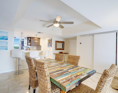 77 S Birch Road - Photo Thumbnail 7