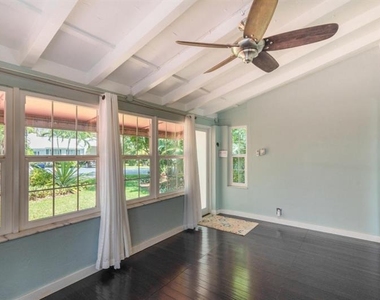 415 Ne 8th Avenue - Photo Thumbnail 6