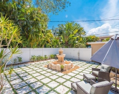 415 Ne 8th Avenue - Photo Thumbnail 11