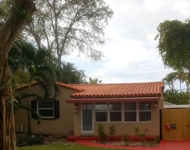 415 Ne 8th Avenue - Photo Thumbnail 20