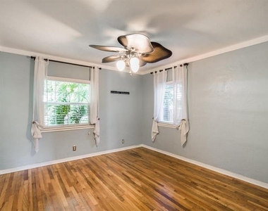 415 Ne 8th Avenue - Photo Thumbnail 7