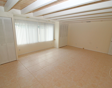 4454 W Tradewinds Avenue W - Photo Thumbnail 11