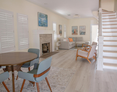 506 N Lakeside Drive - Photo Thumbnail 3