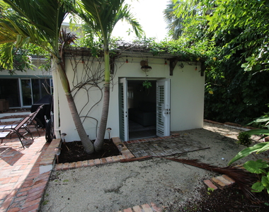 506 N Lakeside Drive - Photo Thumbnail 27
