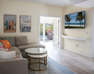 506 N Lakeside Drive - Photo Thumbnail 5