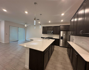 8191 Cinch Way - Photo Thumbnail 4