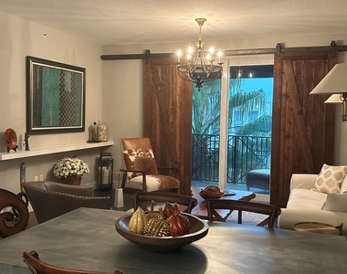 250 Ne 3rd Avenue - Photo Thumbnail 4