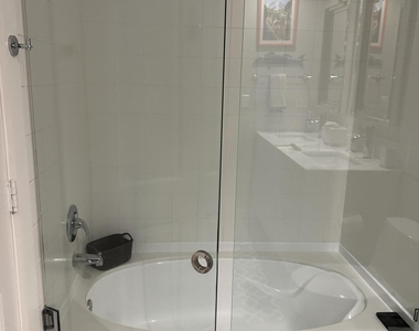 250 Ne 3rd Avenue - Photo Thumbnail 8