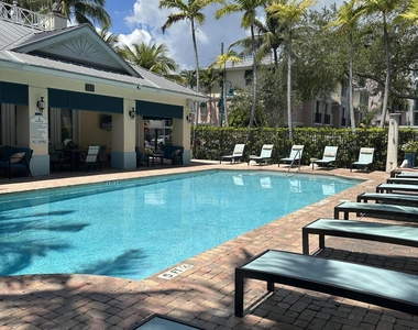 250 Ne 3rd Avenue - Photo Thumbnail 11