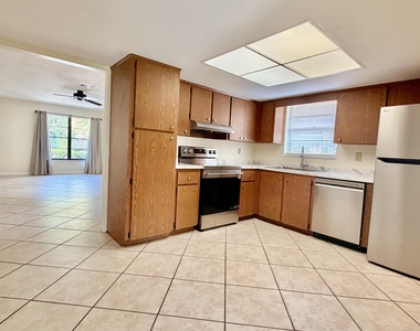 9121 E Highland Pines Drive - Photo Thumbnail 1