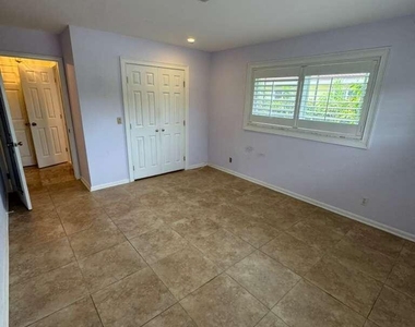 1140 Morse Boulevard - Photo Thumbnail 7