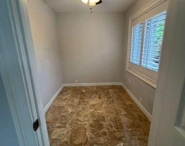 1140 Morse Boulevard - Photo Thumbnail 5