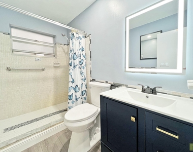 1490 Nw 43rd Avenue - Photo Thumbnail 24