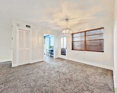 1490 Nw 43rd Avenue - Photo Thumbnail 5
