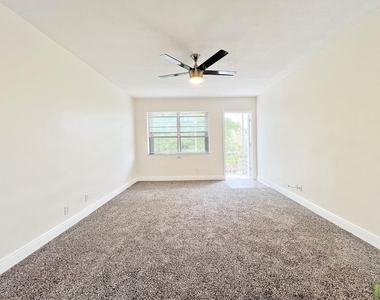 1490 Nw 43rd Avenue - Photo Thumbnail 13