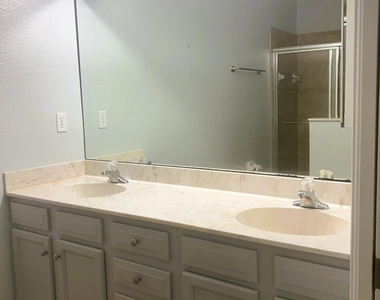 4210 Gator Trace Circle - Photo Thumbnail 12