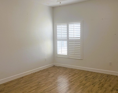 4210 Gator Trace Circle - Photo Thumbnail 9