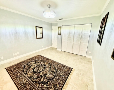 916 Savannas Point Drive - Photo Thumbnail 48